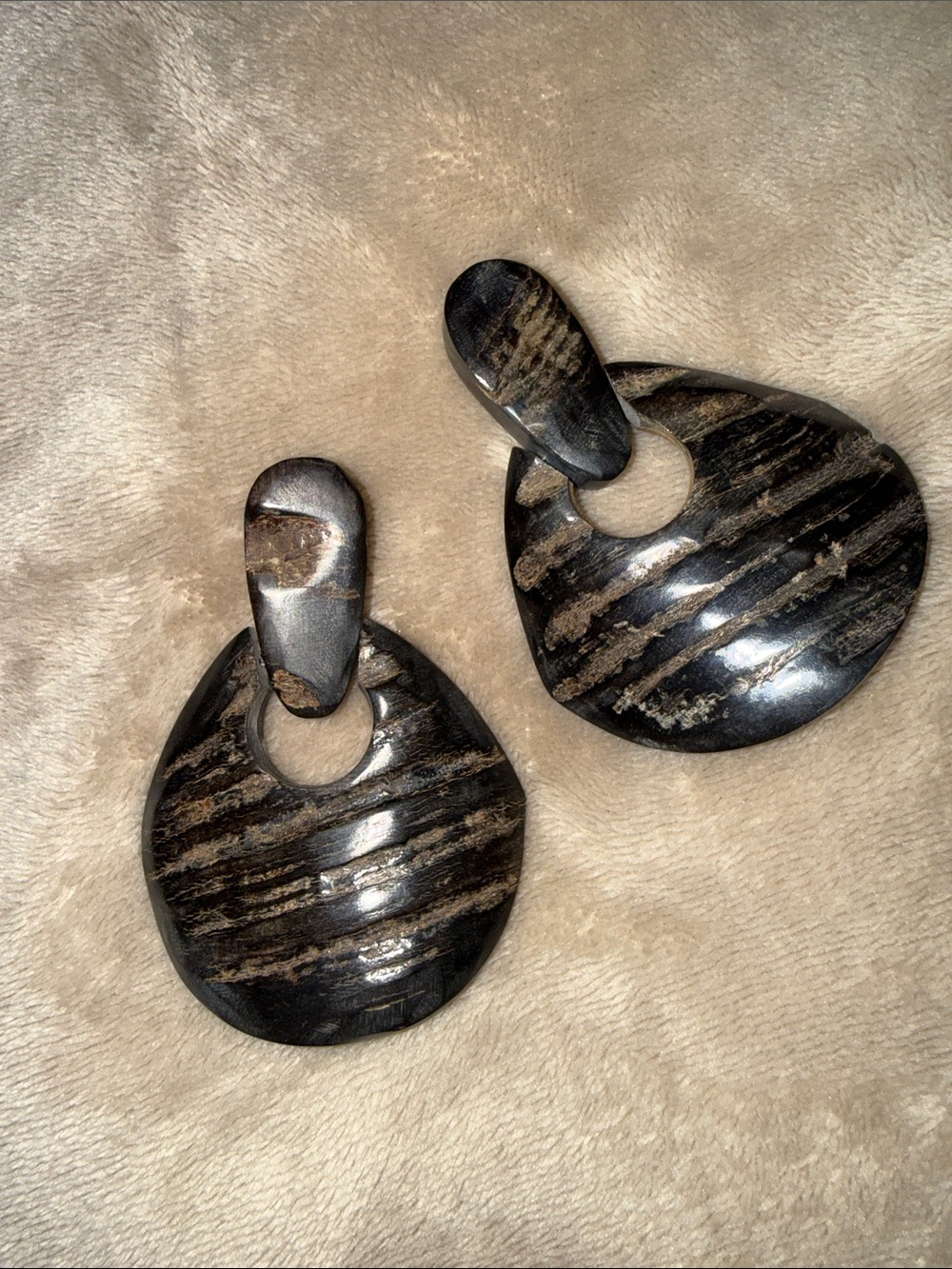 Wood-Textured Drop Earrings in Black and Brown